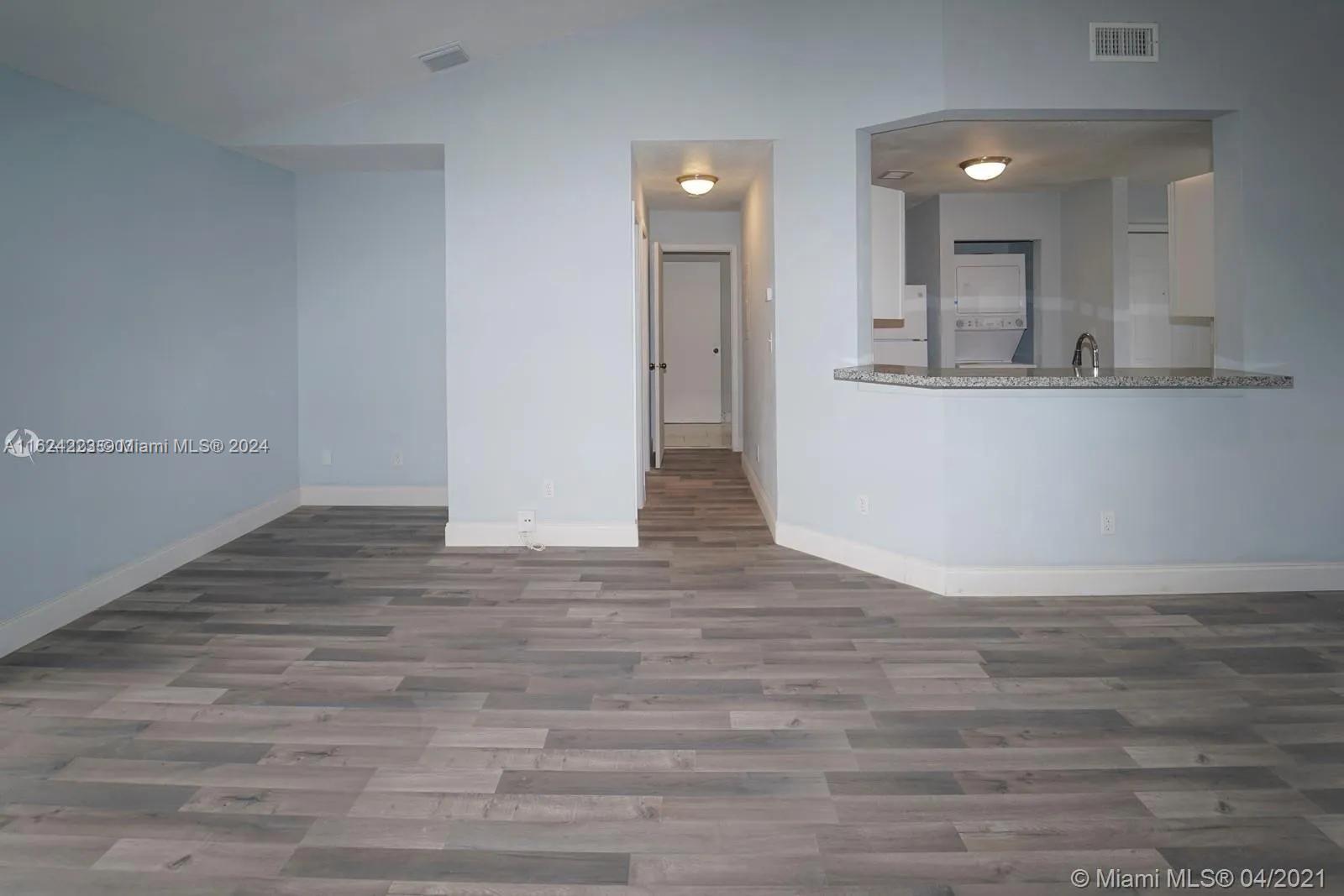 SUMMER LAKE - Residential Lease