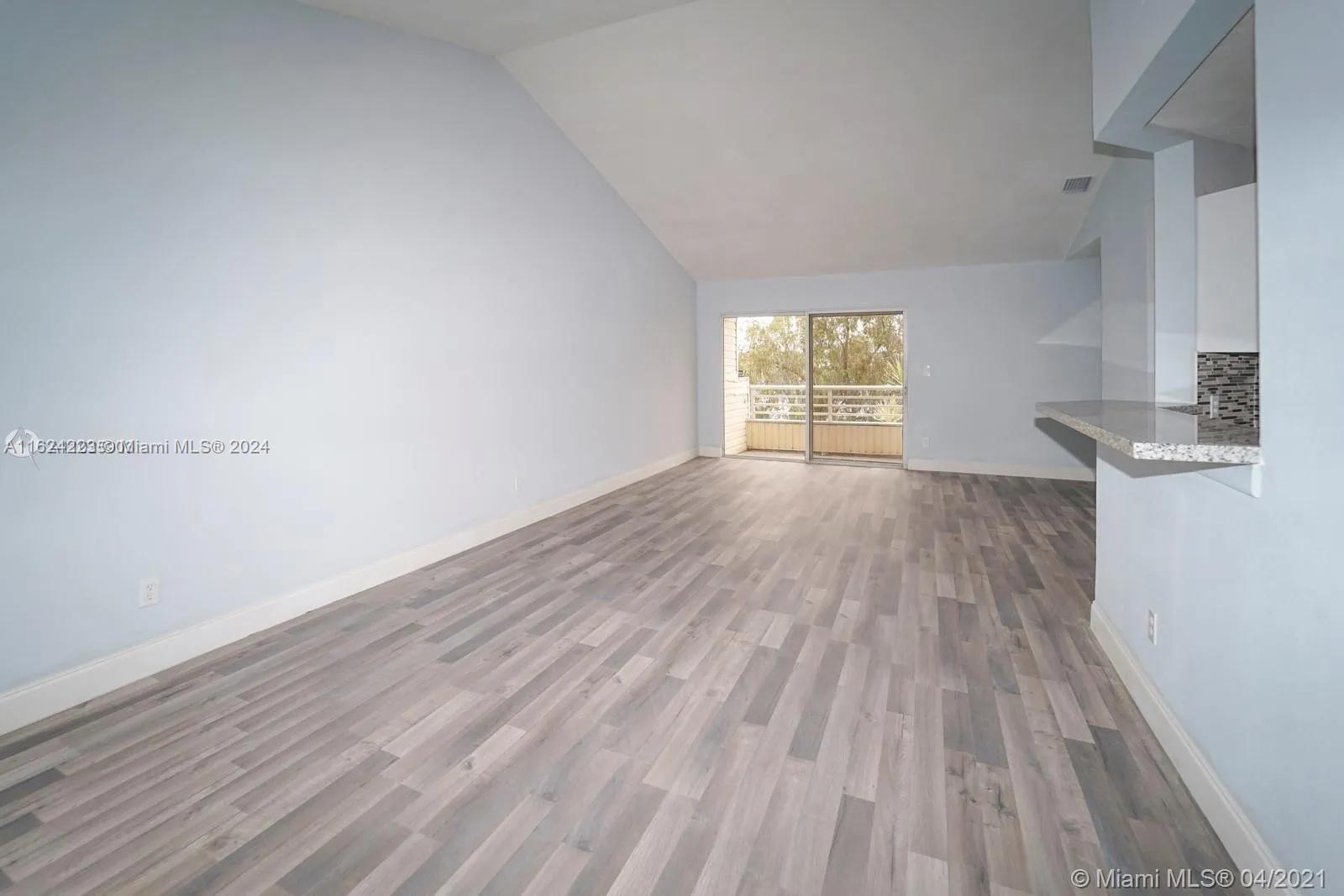 SUMMER LAKE - Residential Lease