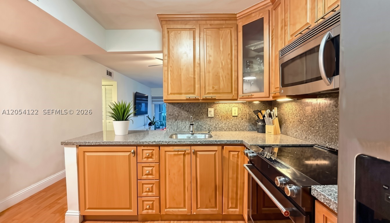 PLANTATION PINES CONDO - Residential