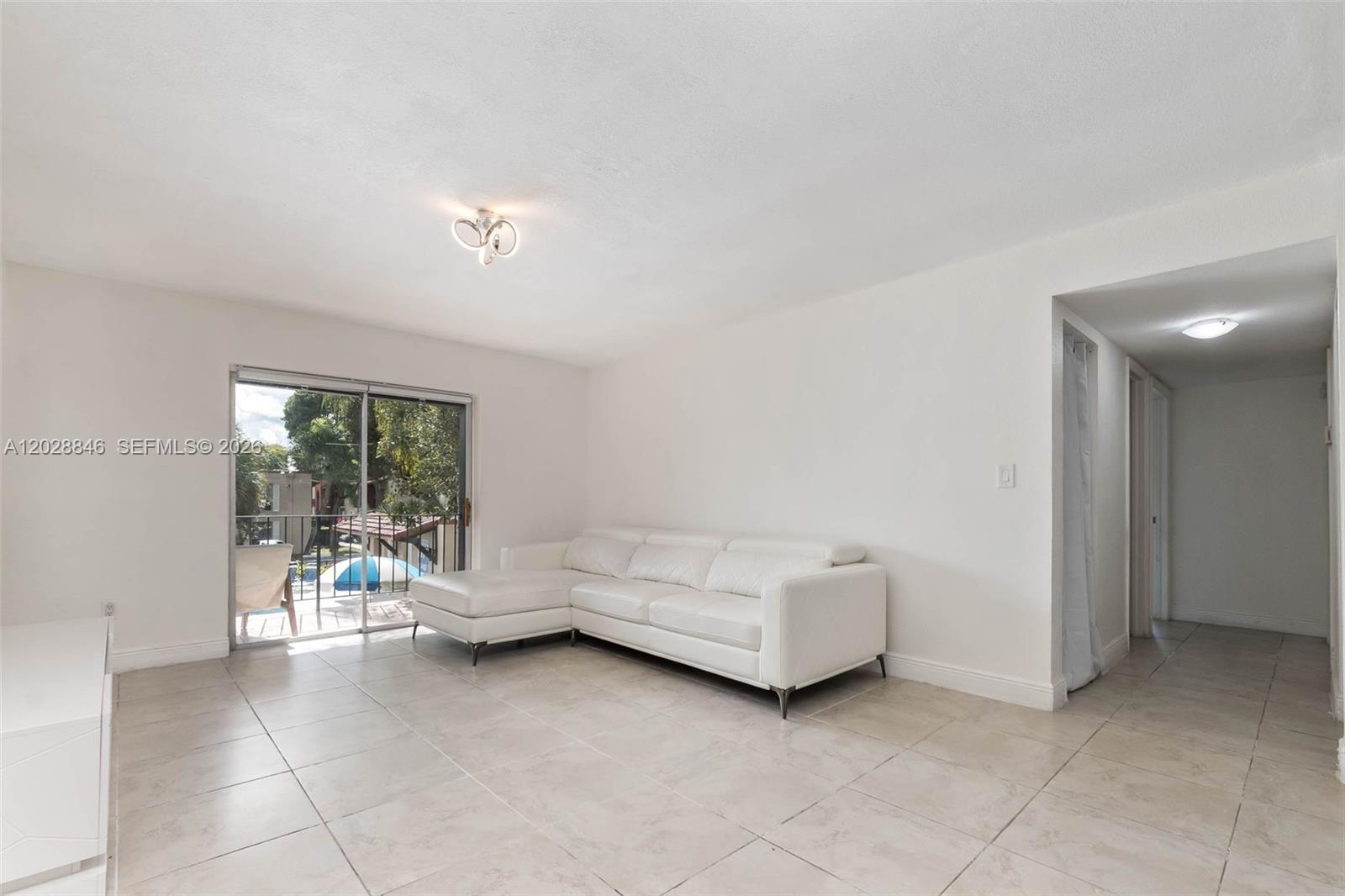 SPANISH TRACE CONDO PH II - Residential Lease