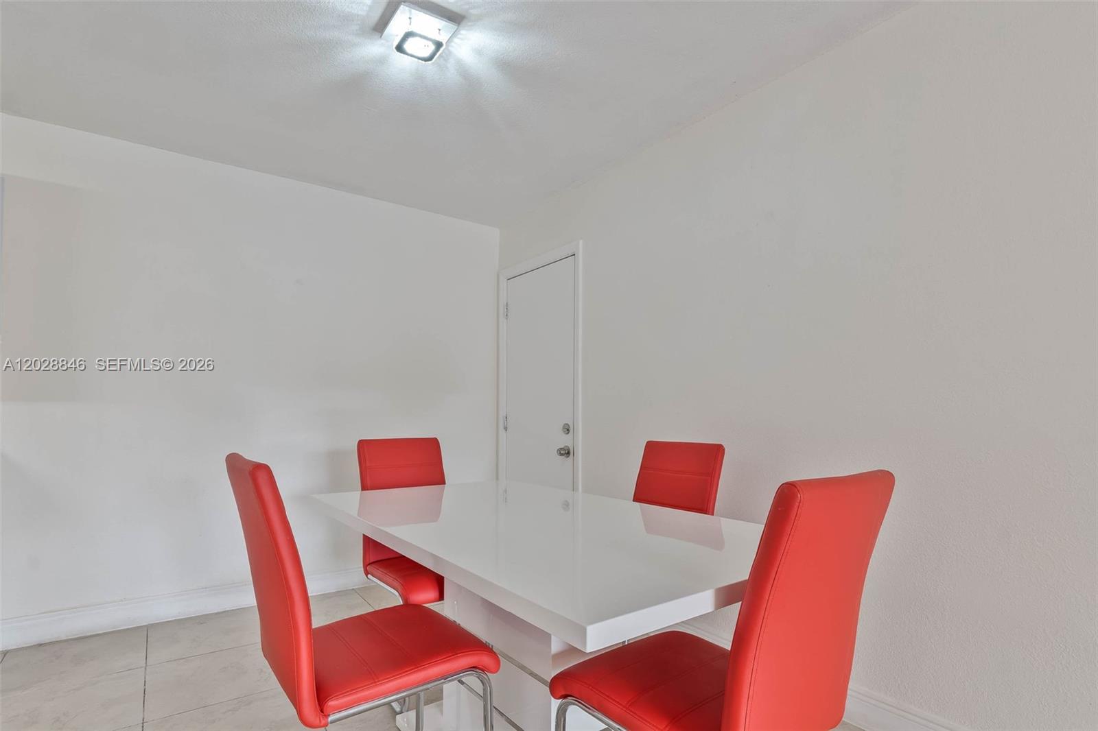 SPANISH TRACE CONDO PH II - Residential Lease