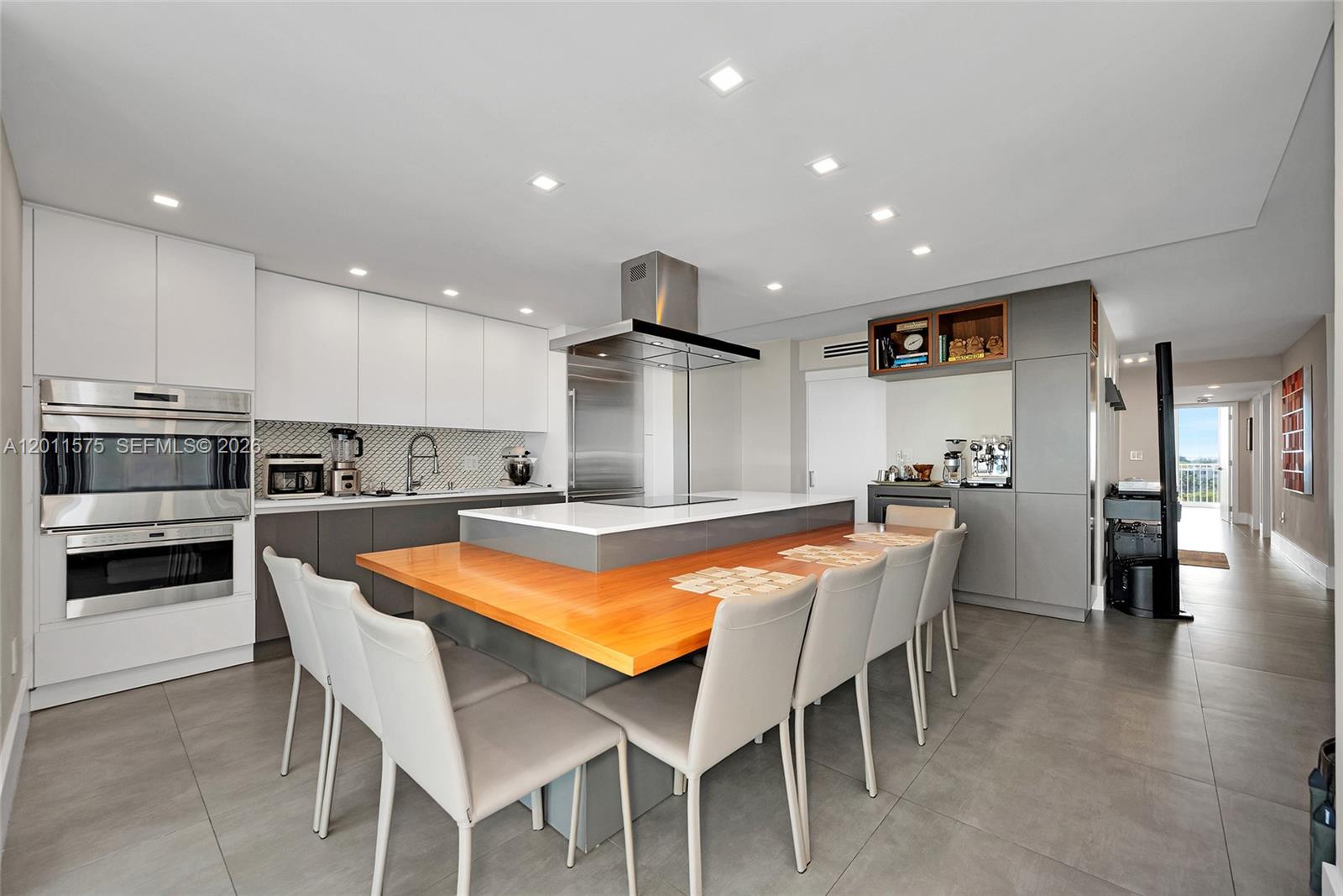 CASA DEL MAR CONDO - Residential