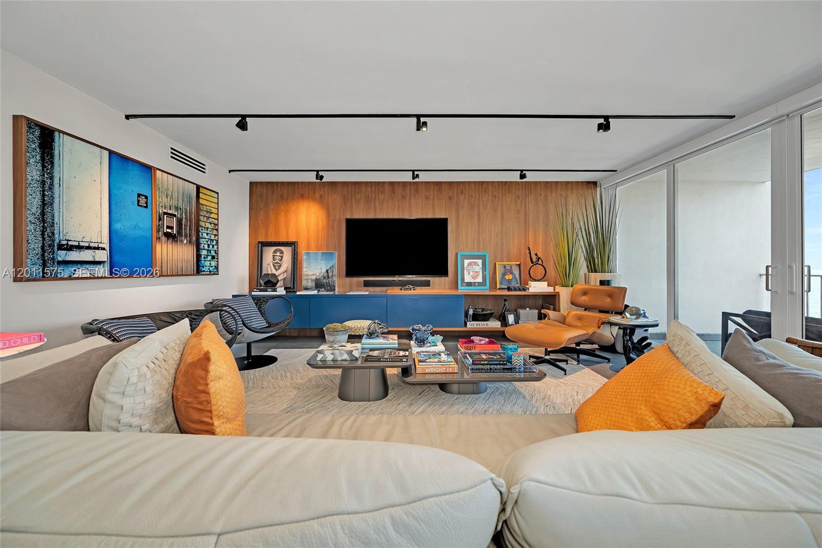 CASA DEL MAR CONDO - Residential