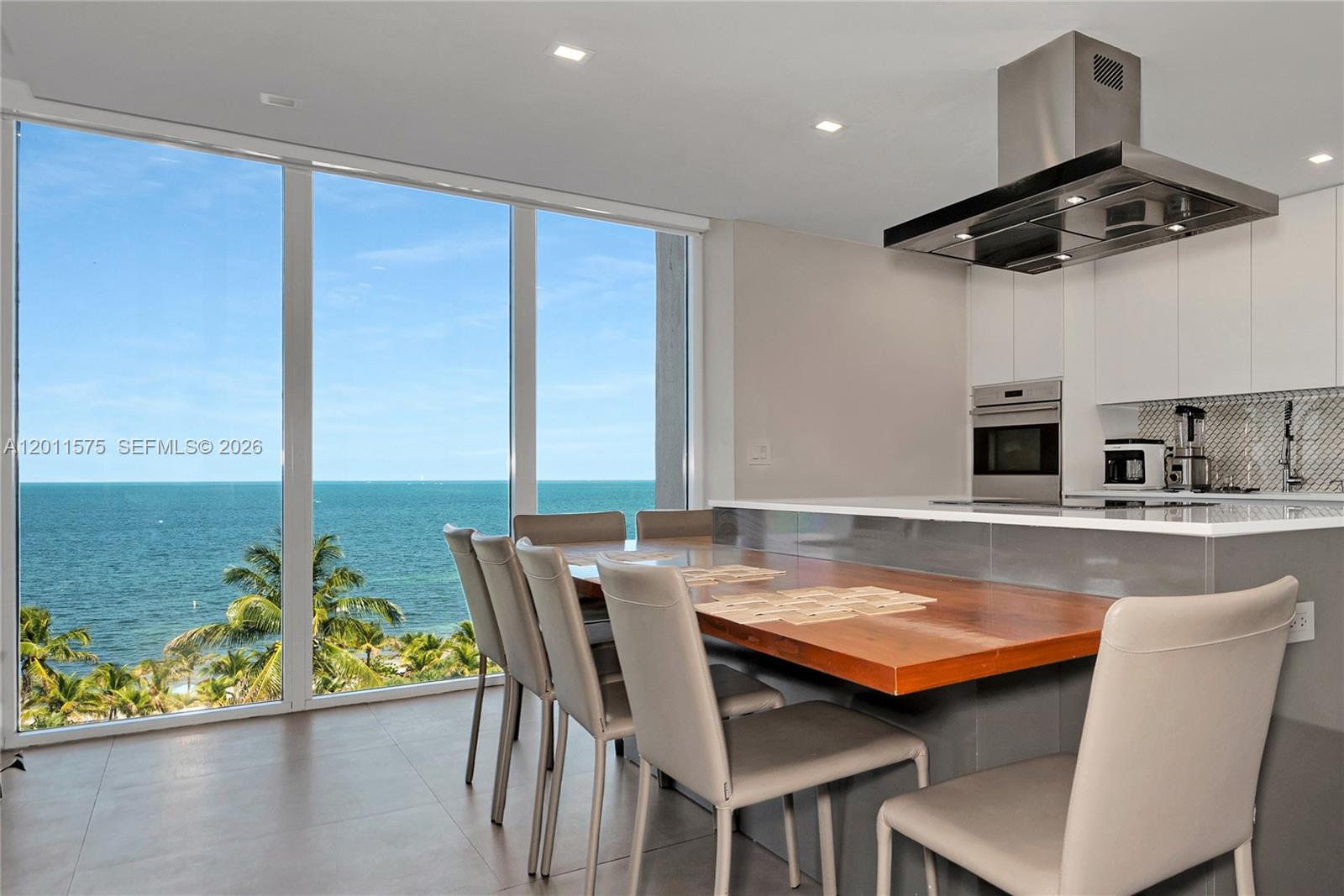 CASA DEL MAR CONDO - Residential
