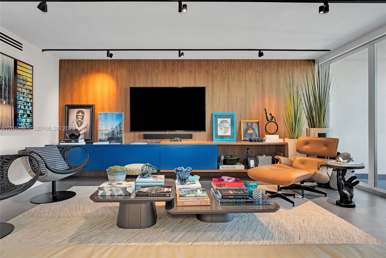 CASA DEL MAR CONDO - Residential