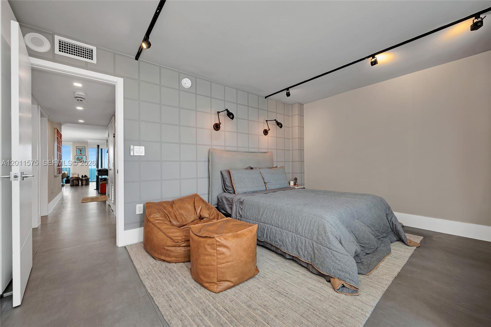 CASA DEL MAR CONDO - Residential