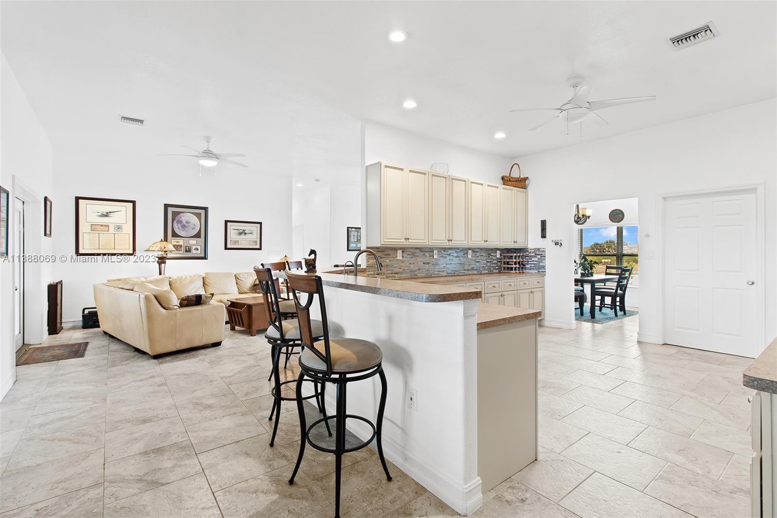 FELLSMERE FARMS CO S/D OF - Residential