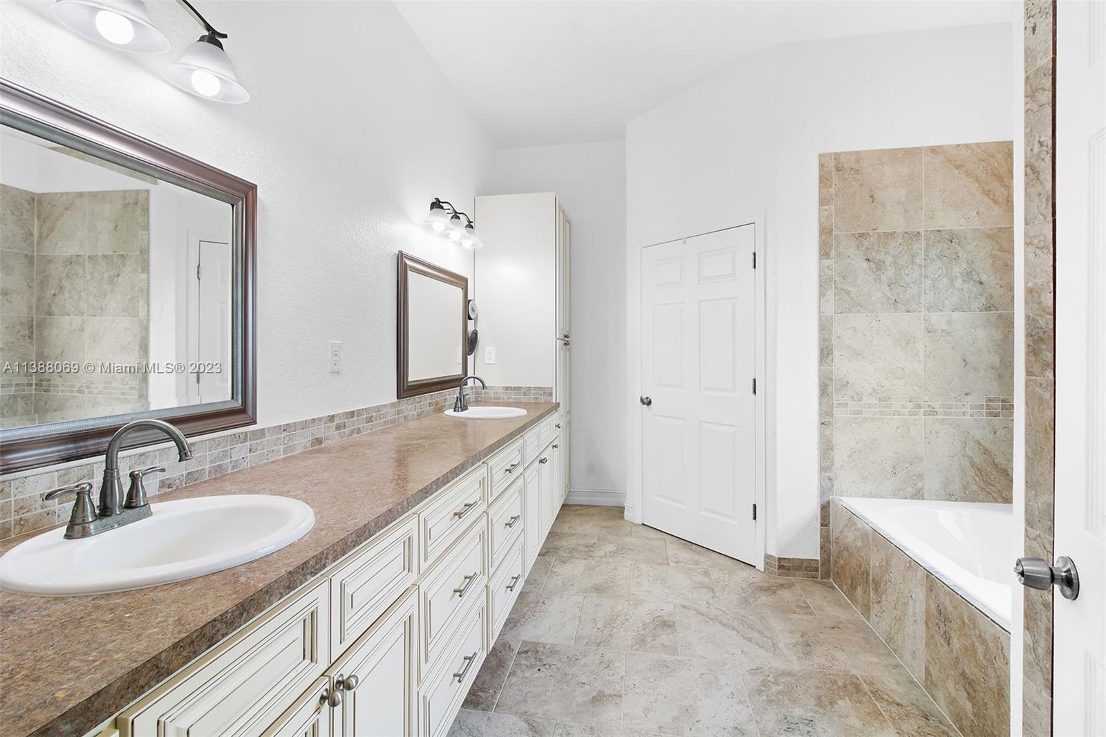 FELLSMERE FARMS CO S/D OF - Residential