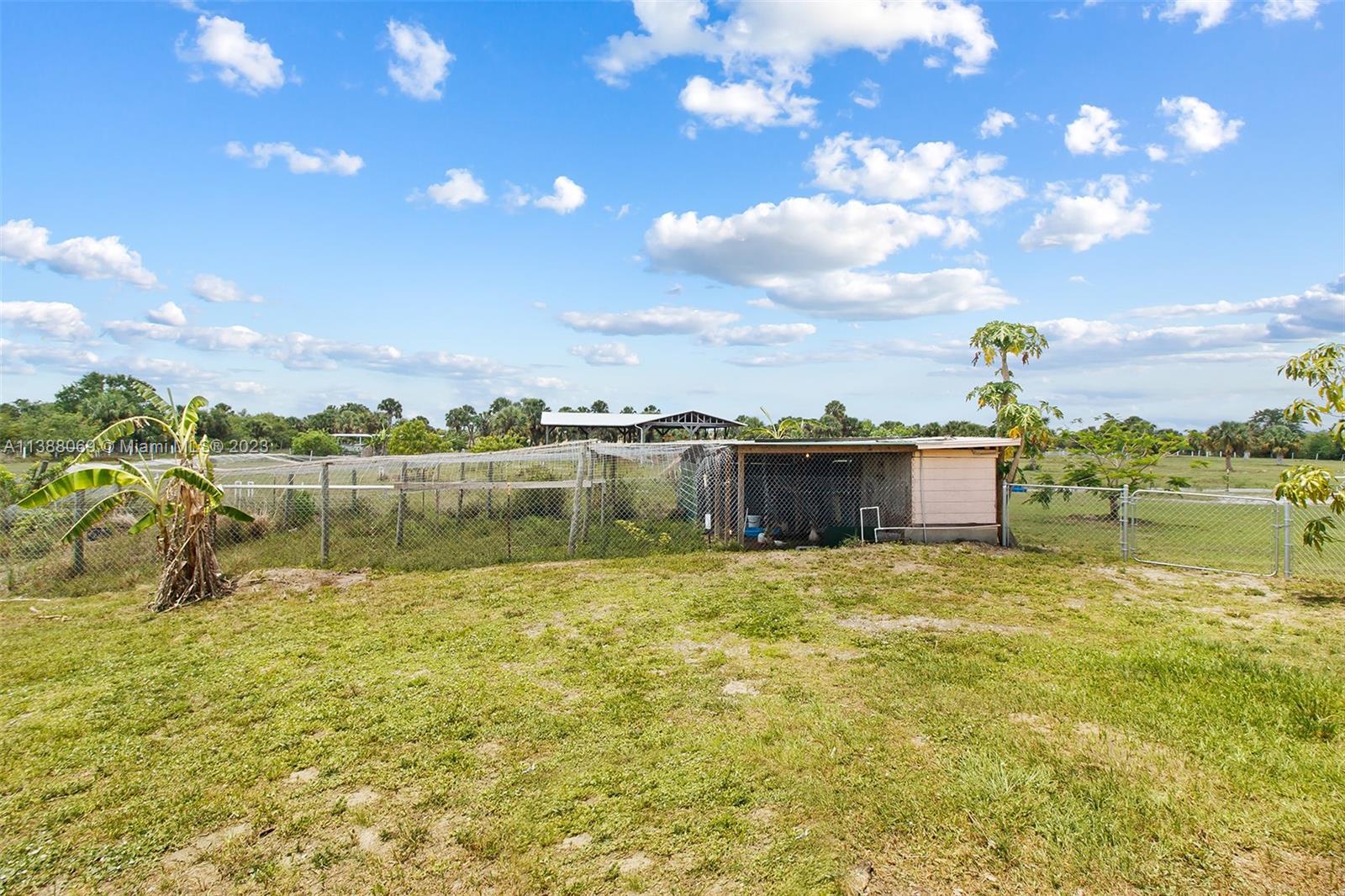 FELLSMERE FARMS CO S/D OF - Residential
