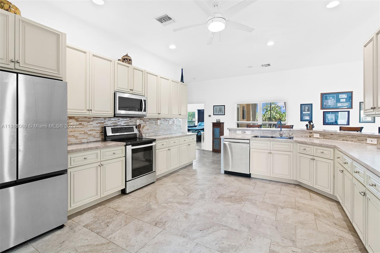 FELLSMERE FARMS CO S/D OF - Residential
