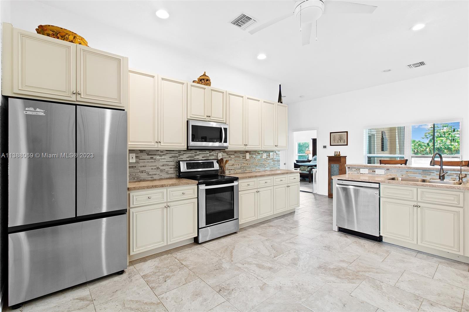 FELLSMERE FARMS CO S/D OF - Residential