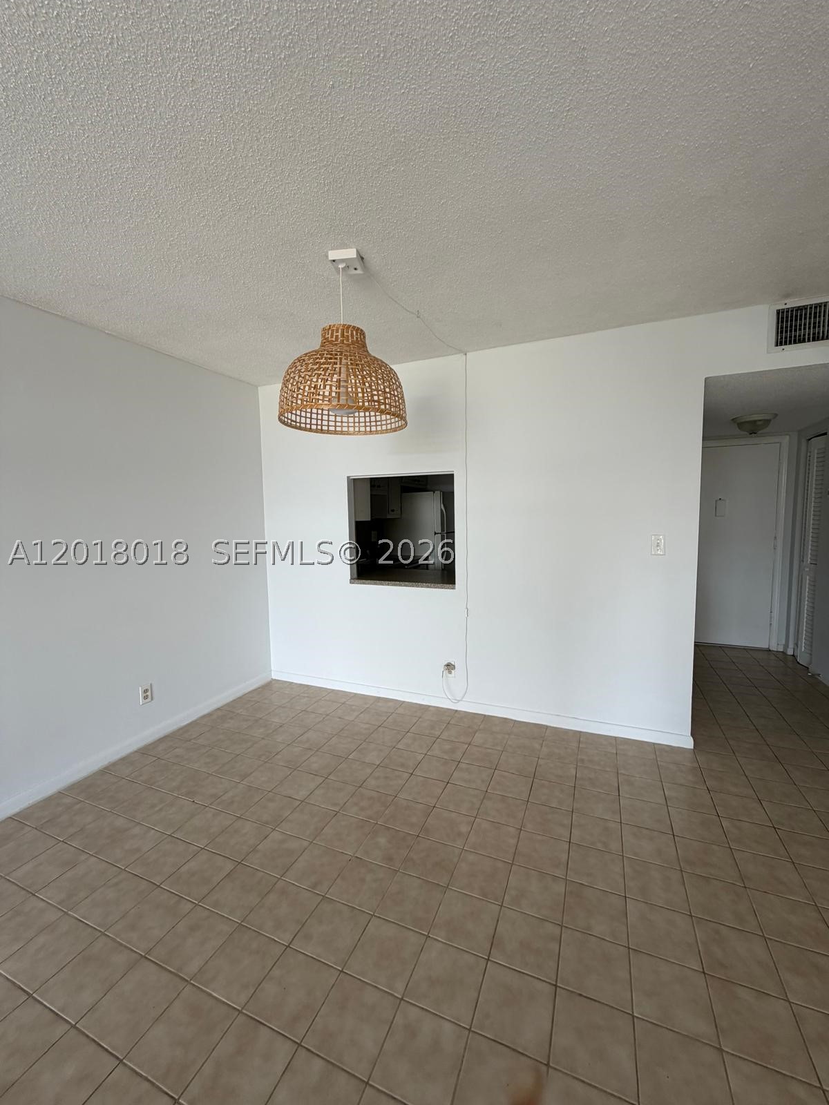 IMPERIAL TOWERS CONDO - Residential