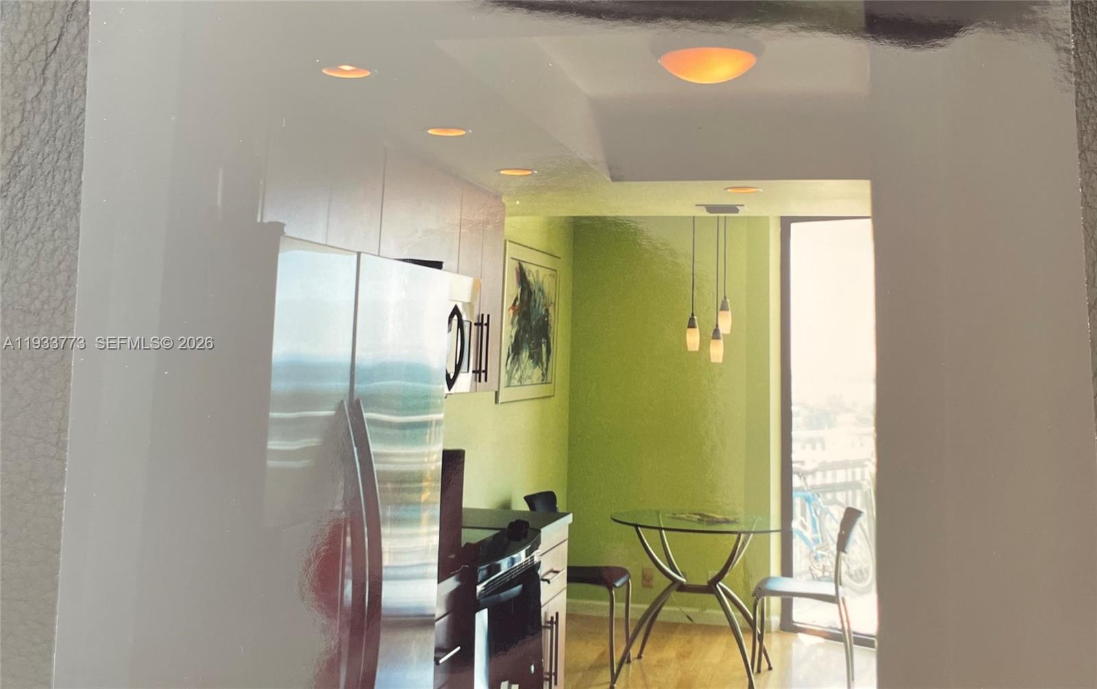 TOWERS OF QUAYSIDE CONDO - Residential