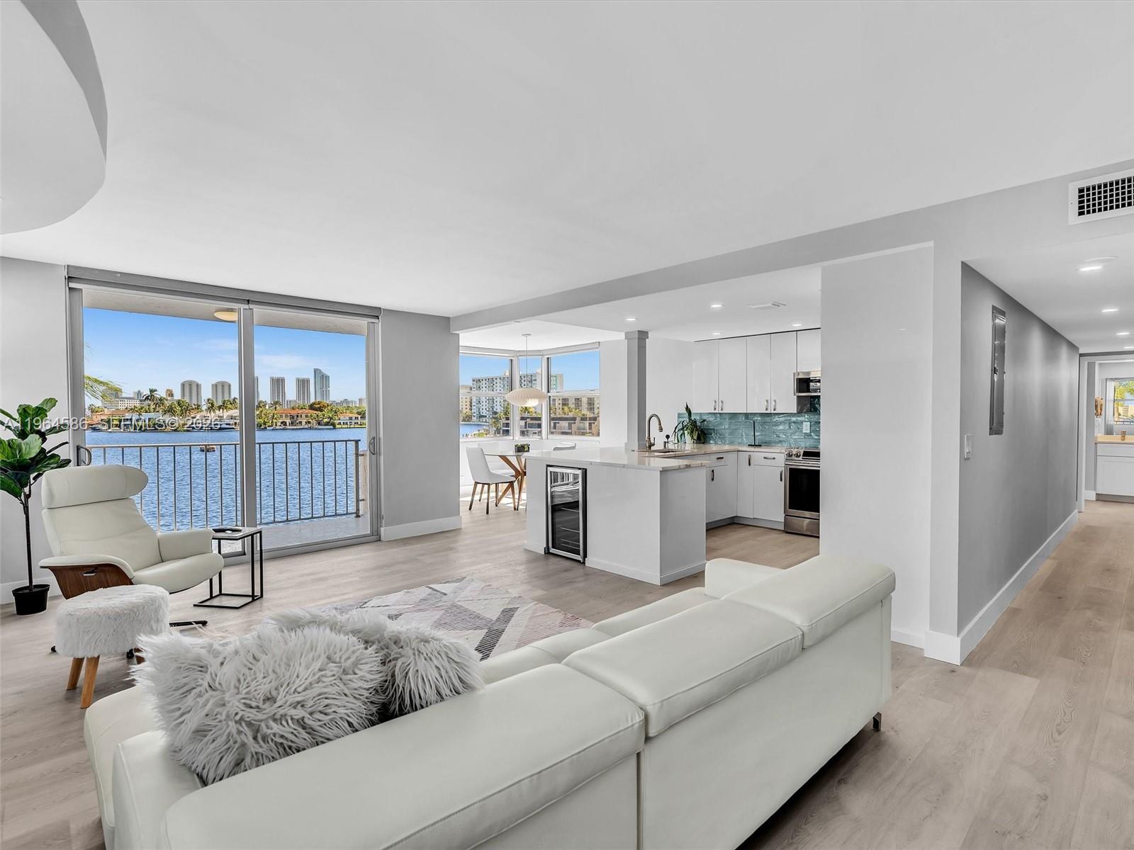 REEF SOUTH CONDO - Residential