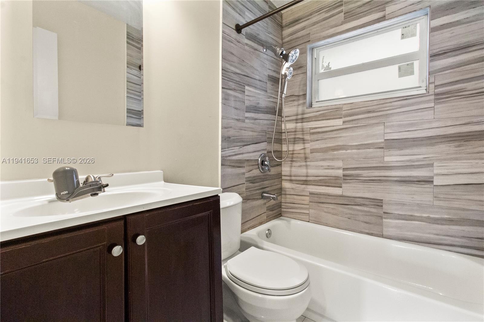 HIGHLANDS SECOND ADDITION - Residential Lease