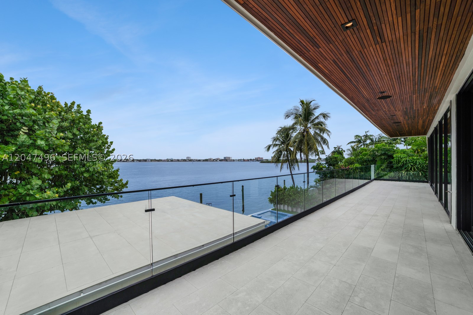 BAY HARBOR ISLAND - Residential