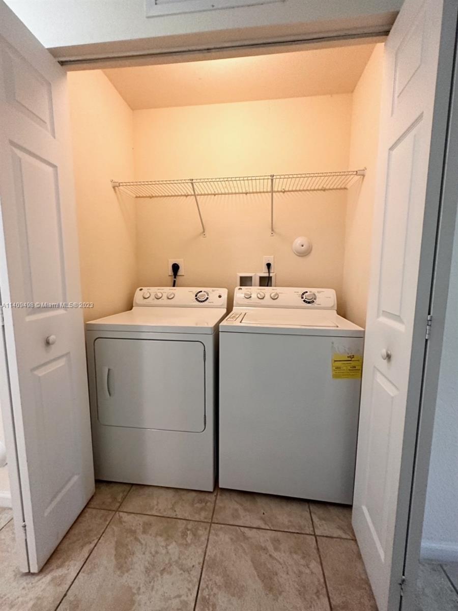 ST MAARTEN AT GRAND BAY C - Residential Lease