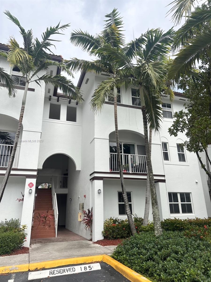 Comfortable one-story condo on the ground floor. 3 bedrooms 2 bathrooms in a Gated community of Doral. The unit has a patio, wood cabinets, a granite countertop, stainless steel appliances, and a washer and dryer inside the unit. No carpet !!! New laminated floors in bedrooms and tile throughout the rest of the unit. With access to Grand Bay Clubhouse. The clubhouse is resort style with incredible amenities.
