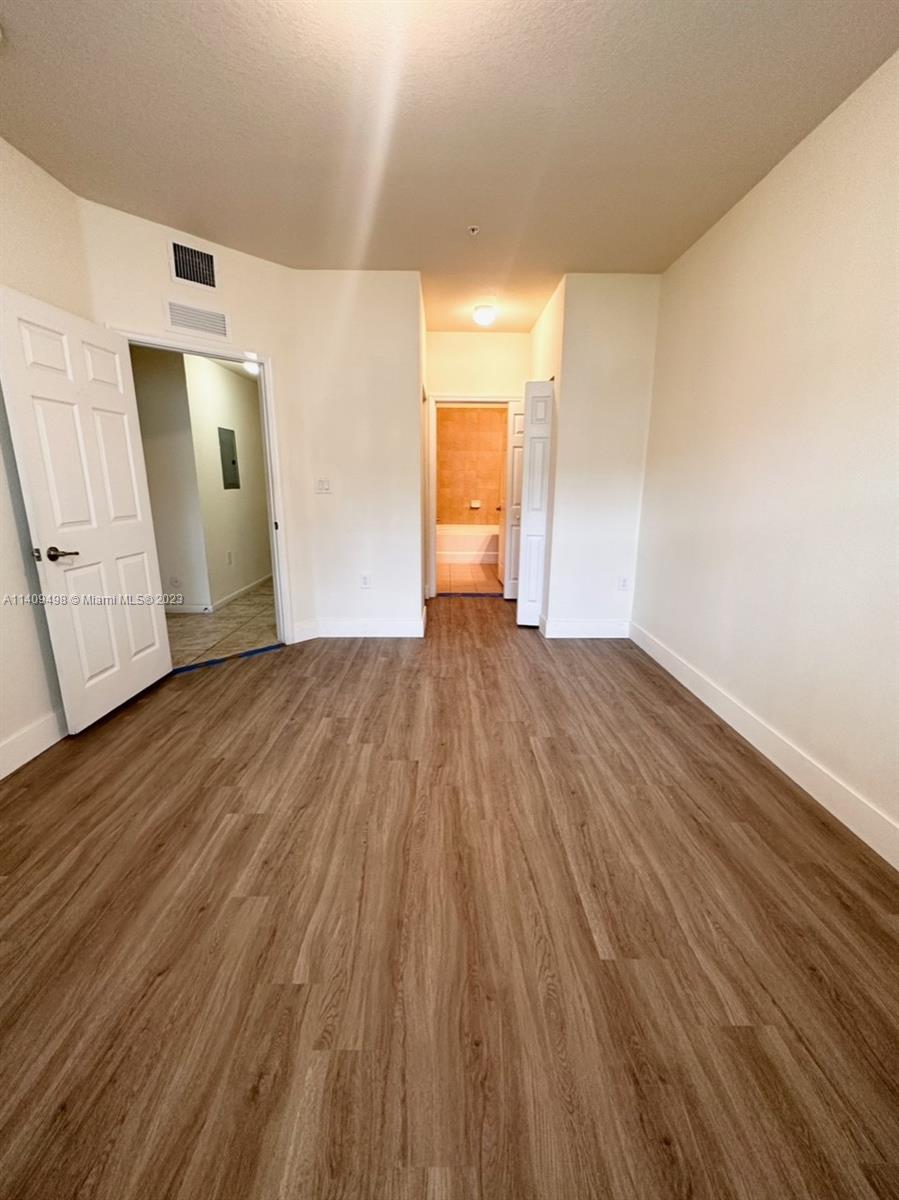 ST MAARTEN AT GRAND BAY C - Residential Lease