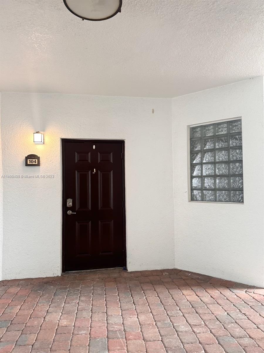 ST MAARTEN AT GRAND BAY C - Residential Lease