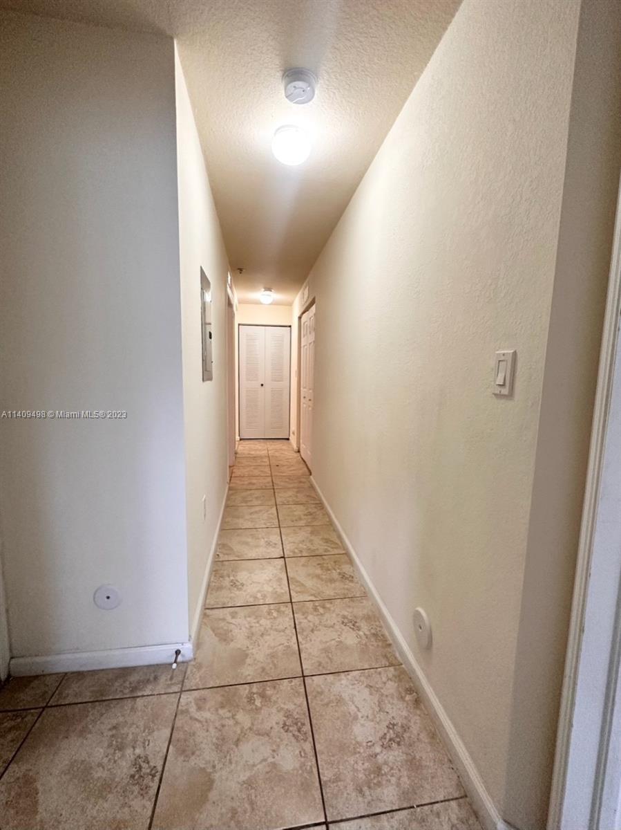 ST MAARTEN AT GRAND BAY C - Residential Lease