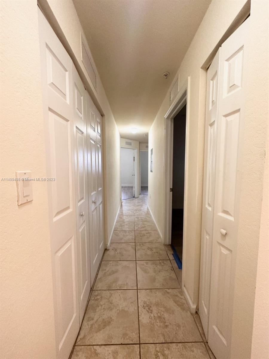 ST MAARTEN AT GRAND BAY C - Residential Lease