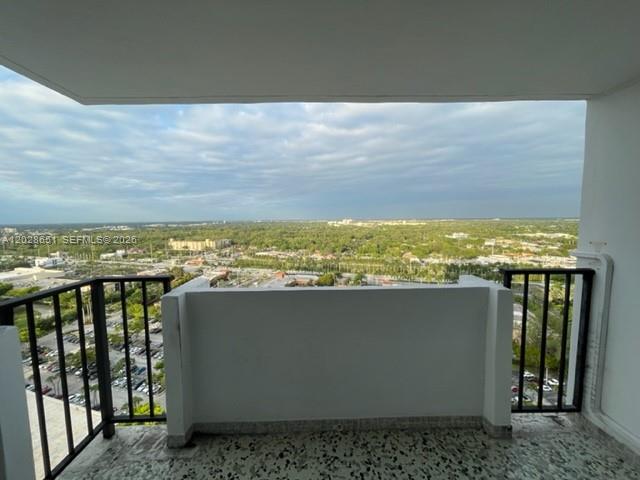 COMMODORE PLAZA CONDO - Residential Lease