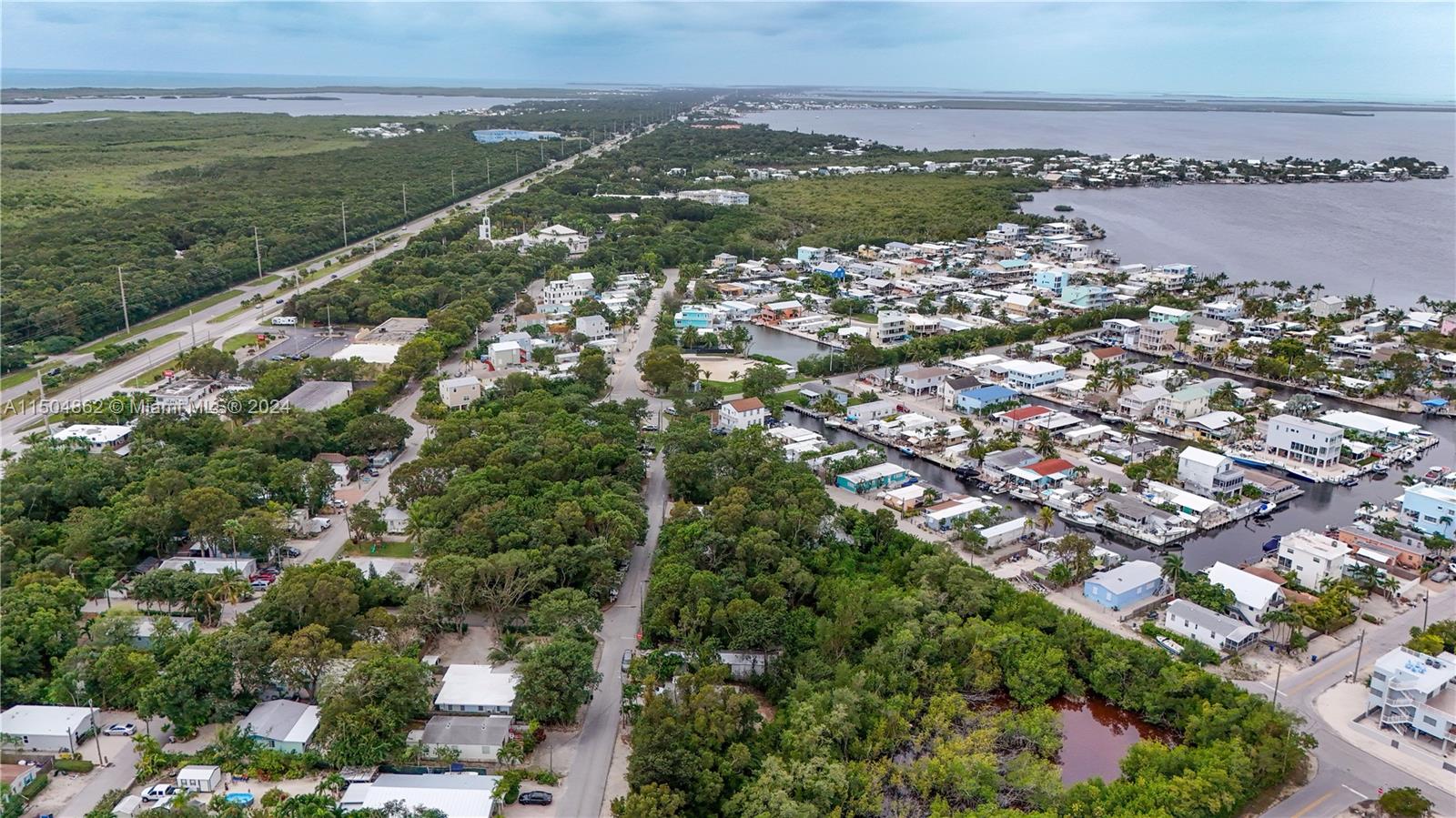 LARGO HILANDS - Residential