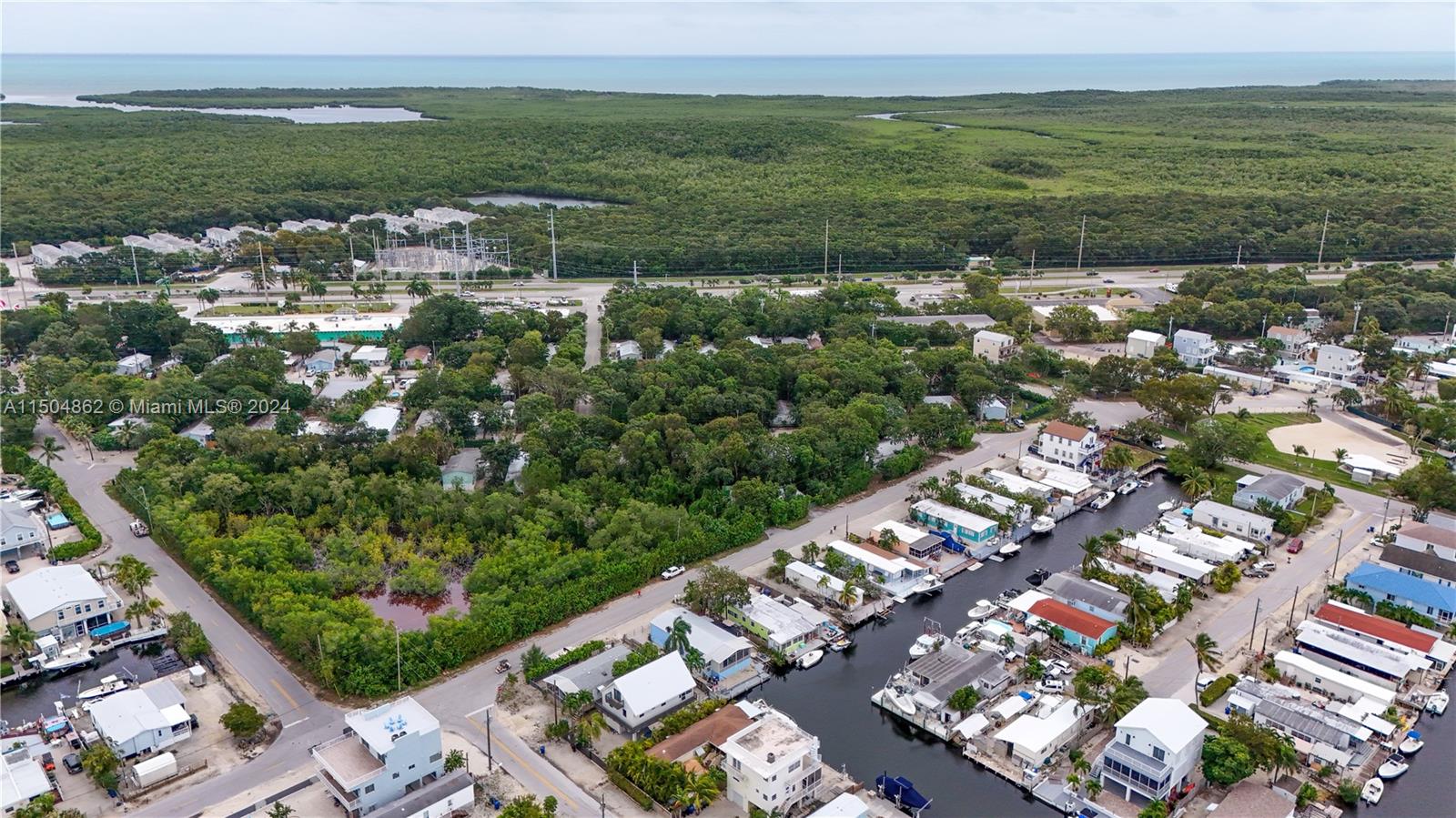 LARGO HILANDS - Residential