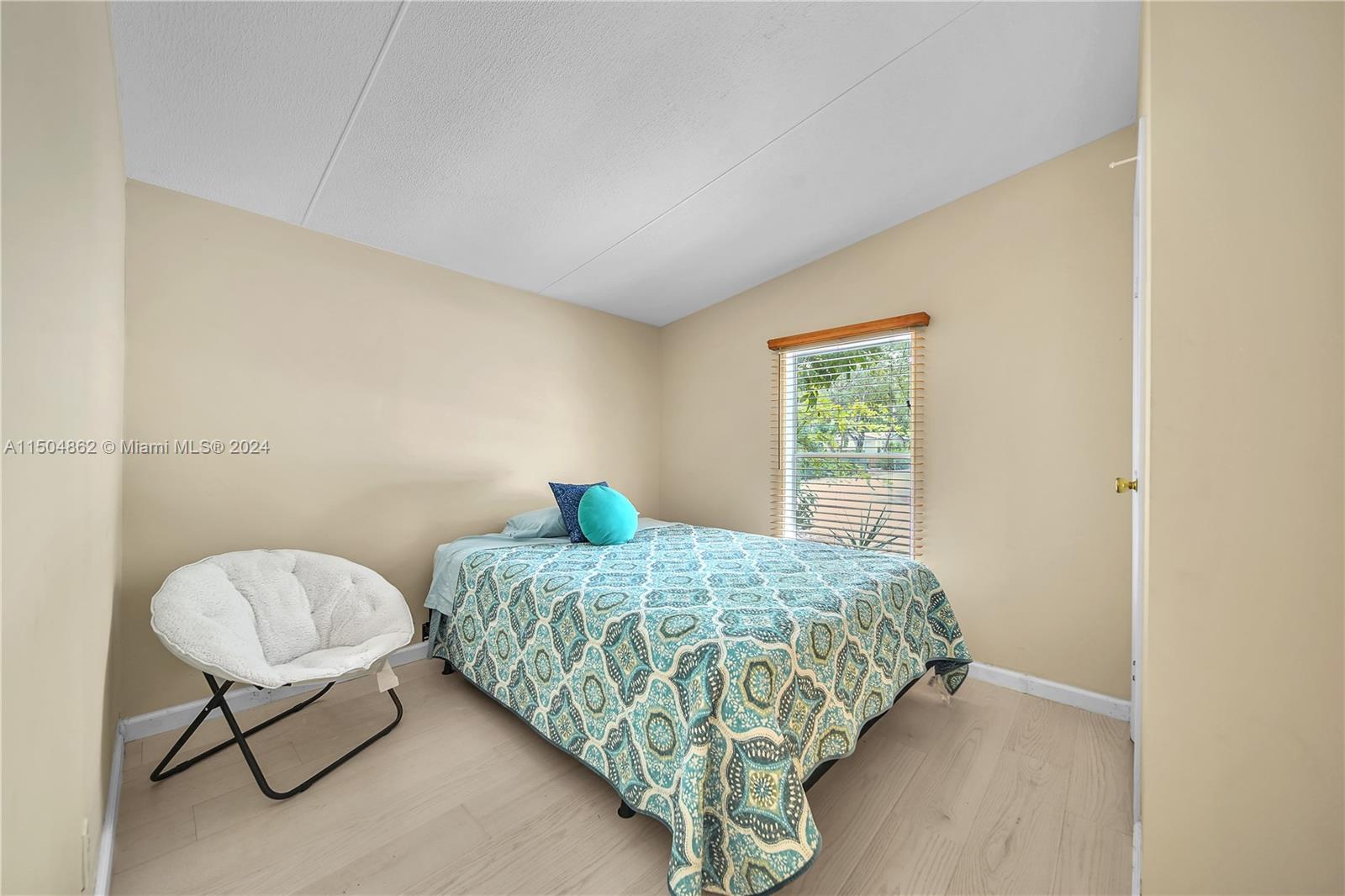 LARGO HILANDS - Residential