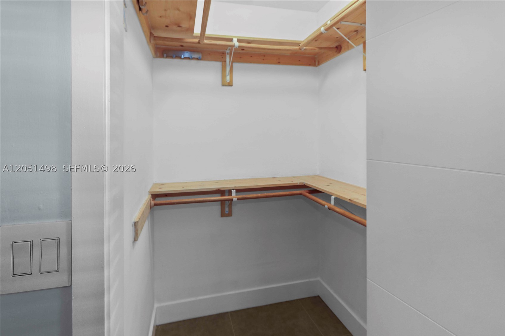 J R S SUB - Residential Lease