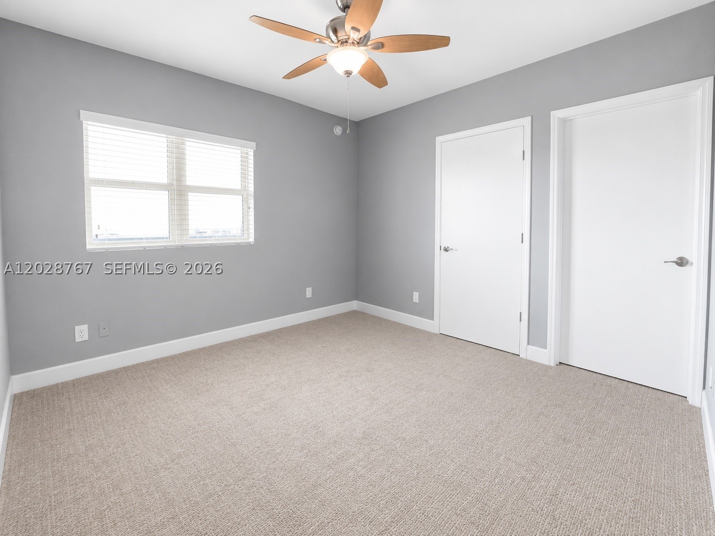 THE OAKS I CONDO - Residential Lease