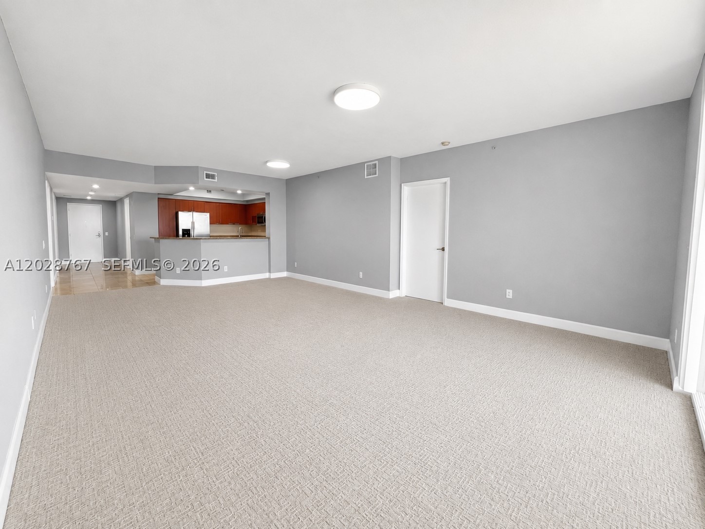 THE OAKS I CONDO - Residential Lease