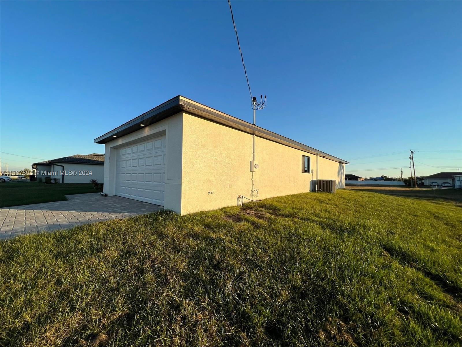 CAPE CORAL - Residential Lease