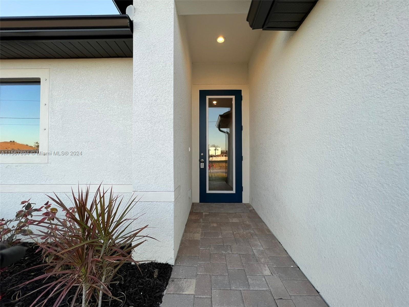 CAPE CORAL - Residential Lease