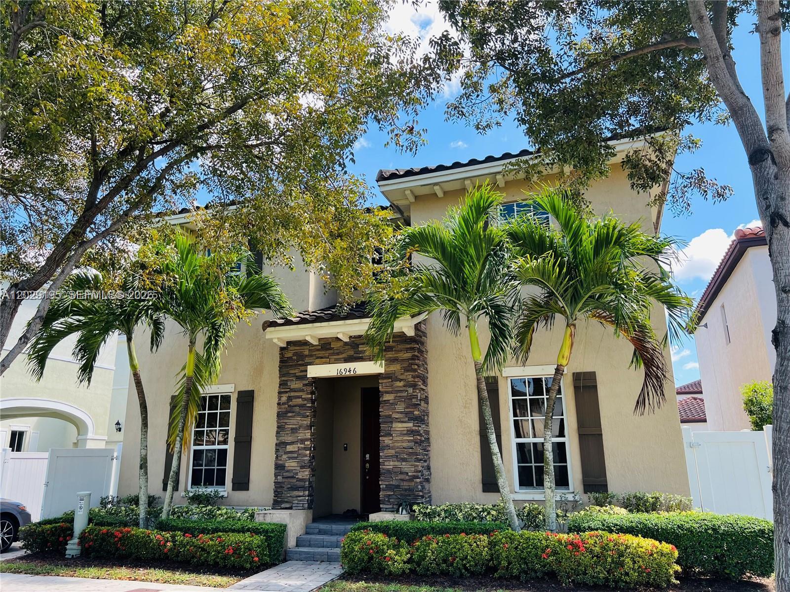 KENDALL COMMONS RESIDENTI - Residential Lease