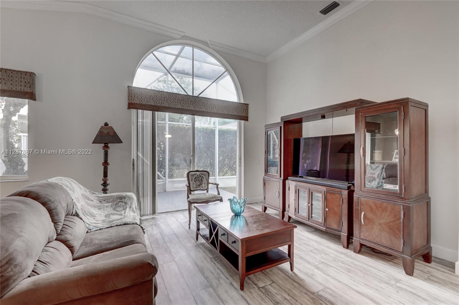 REGENCY LAKES AT COCONUT - Residential