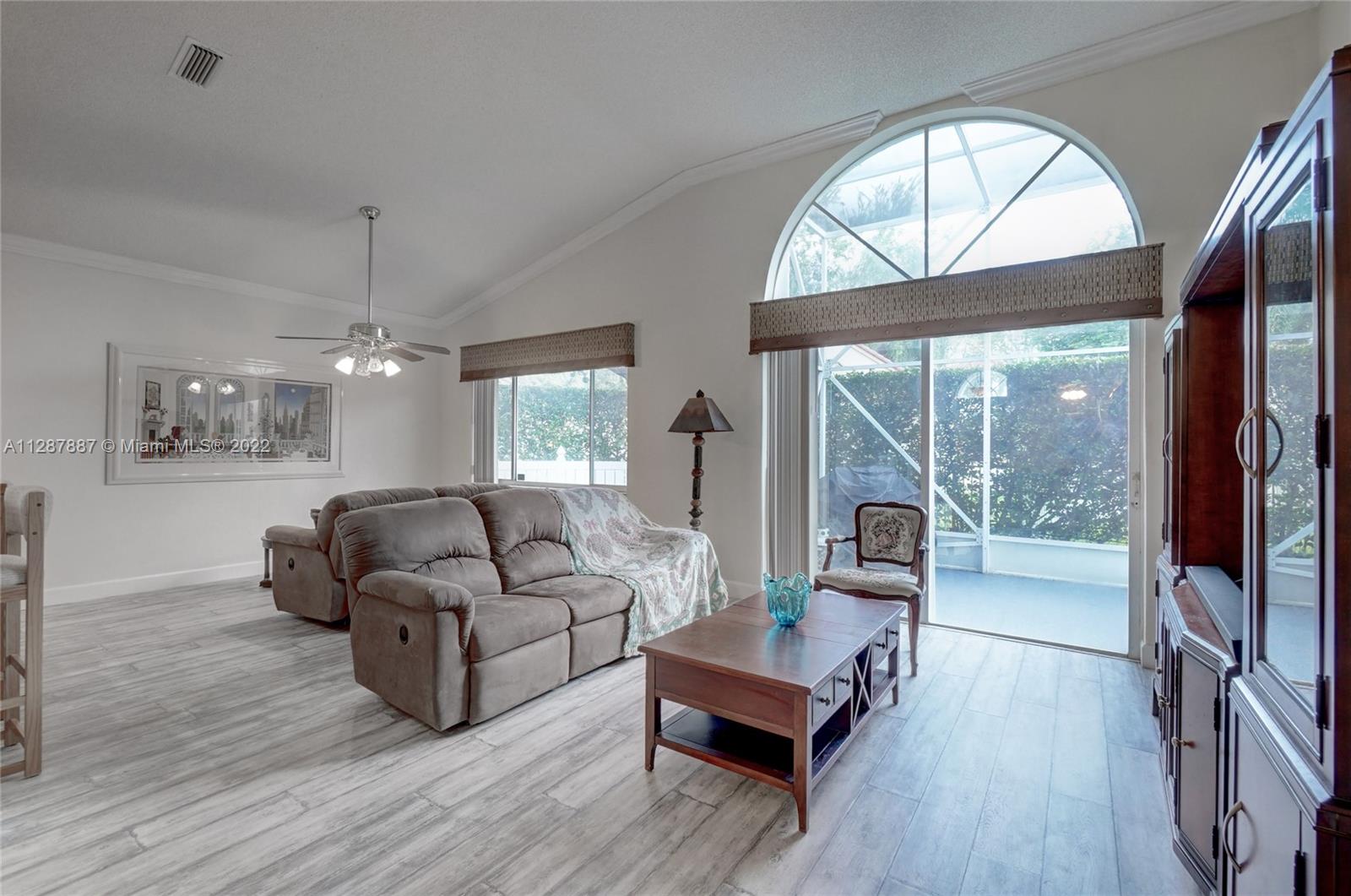 REGENCY LAKES AT COCONUT - Residential