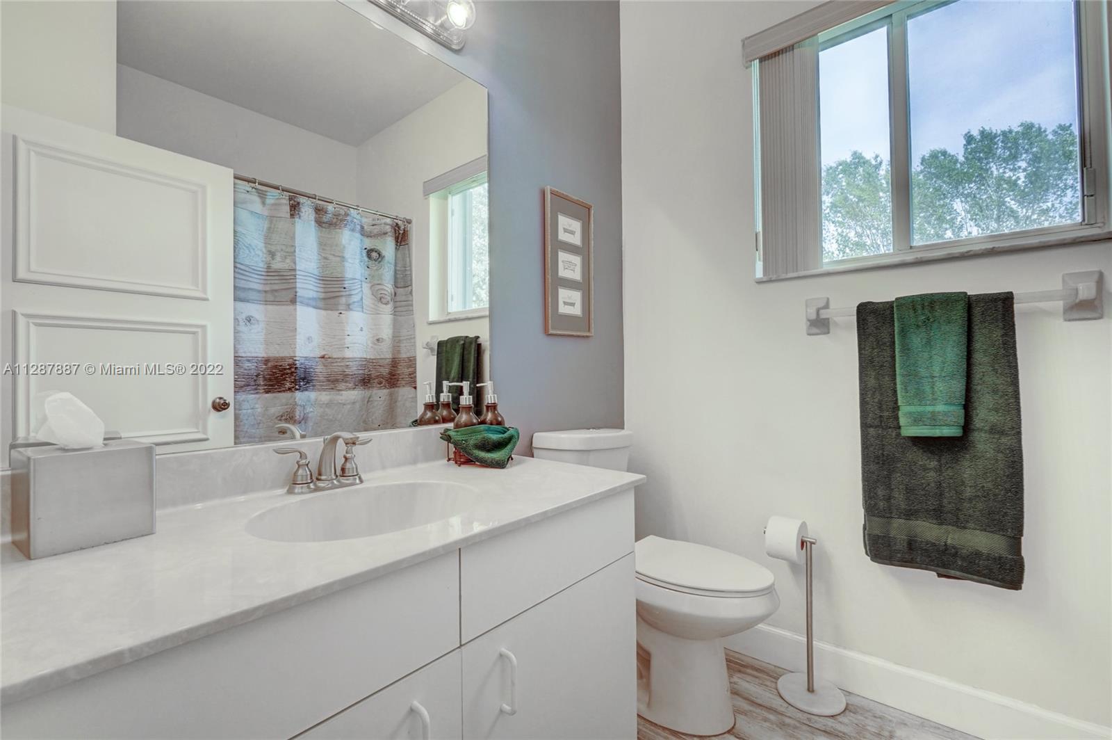 REGENCY LAKES AT COCONUT - Residential