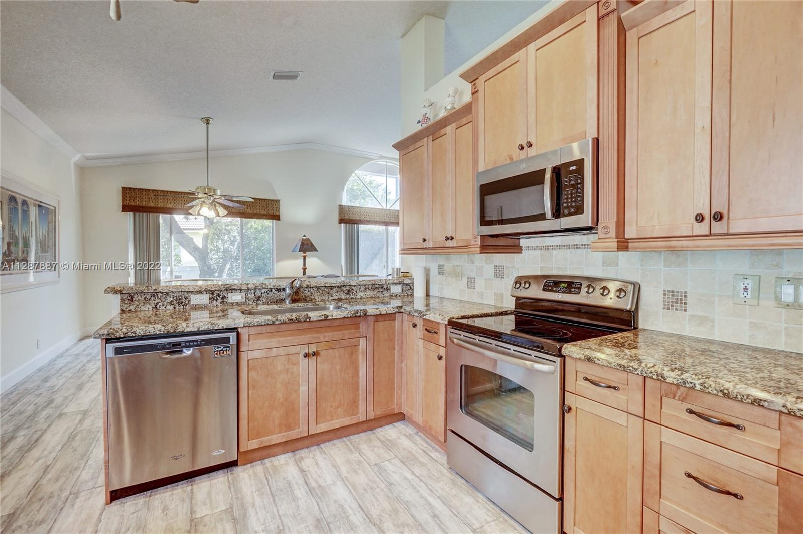 REGENCY LAKES AT COCONUT - Residential