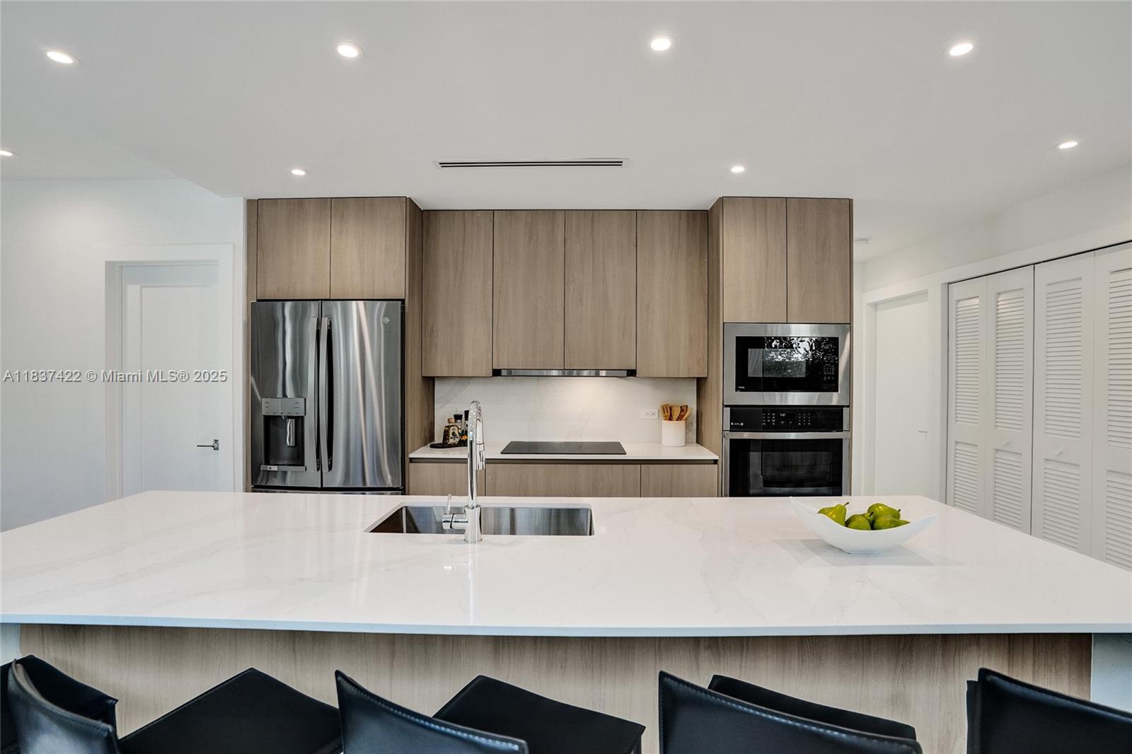 EAST SHENANDOAH - Residential Lease