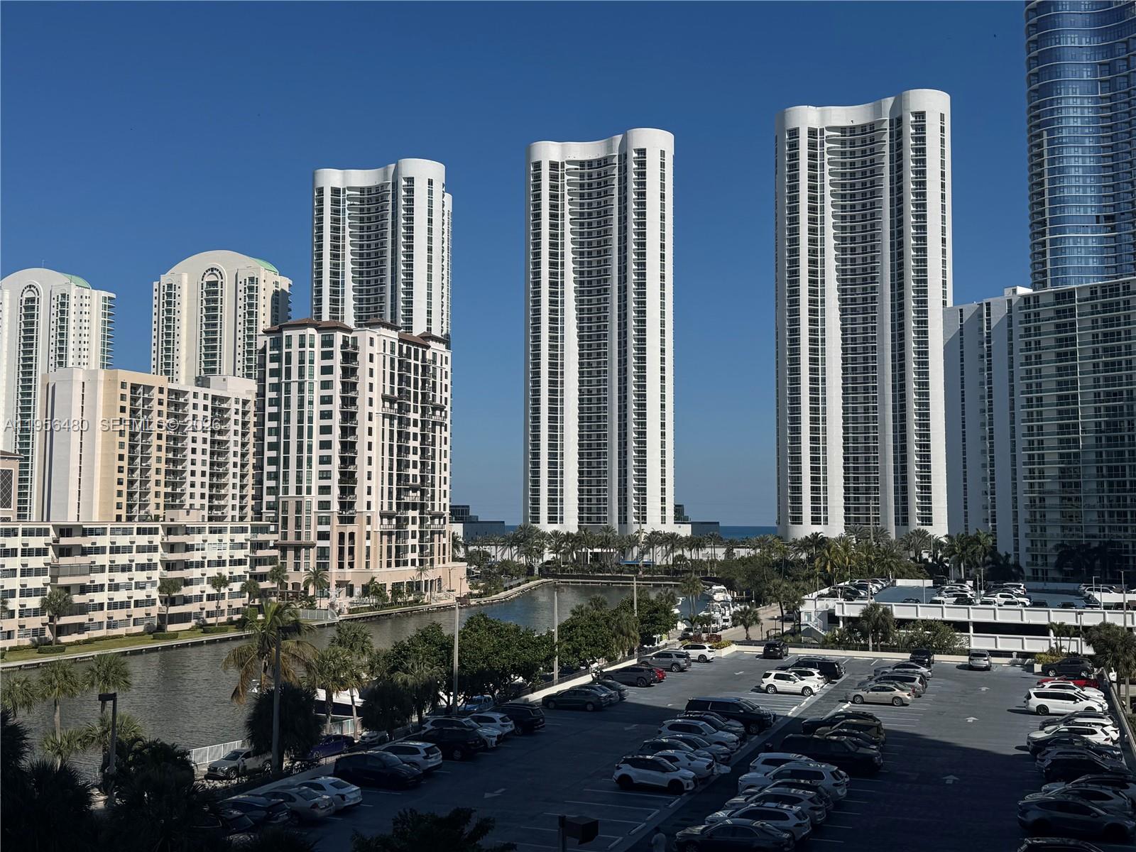 Beautiful in prestigious Arlen House complex, 1 Bed/1 Bath 1/2 located in Sunny Isles Beach. Very Nice view to the canal and the Ocean.Arlen House offers many amenities,24 Hour security,fitness center, tennis courts,marina and lovely heated pool facing the lovely intracoastal.Walk to sunny isles beach just across the street.In front of complex there is a new upcoming sports park.The Apartment has very good light and spacious living and dining area.