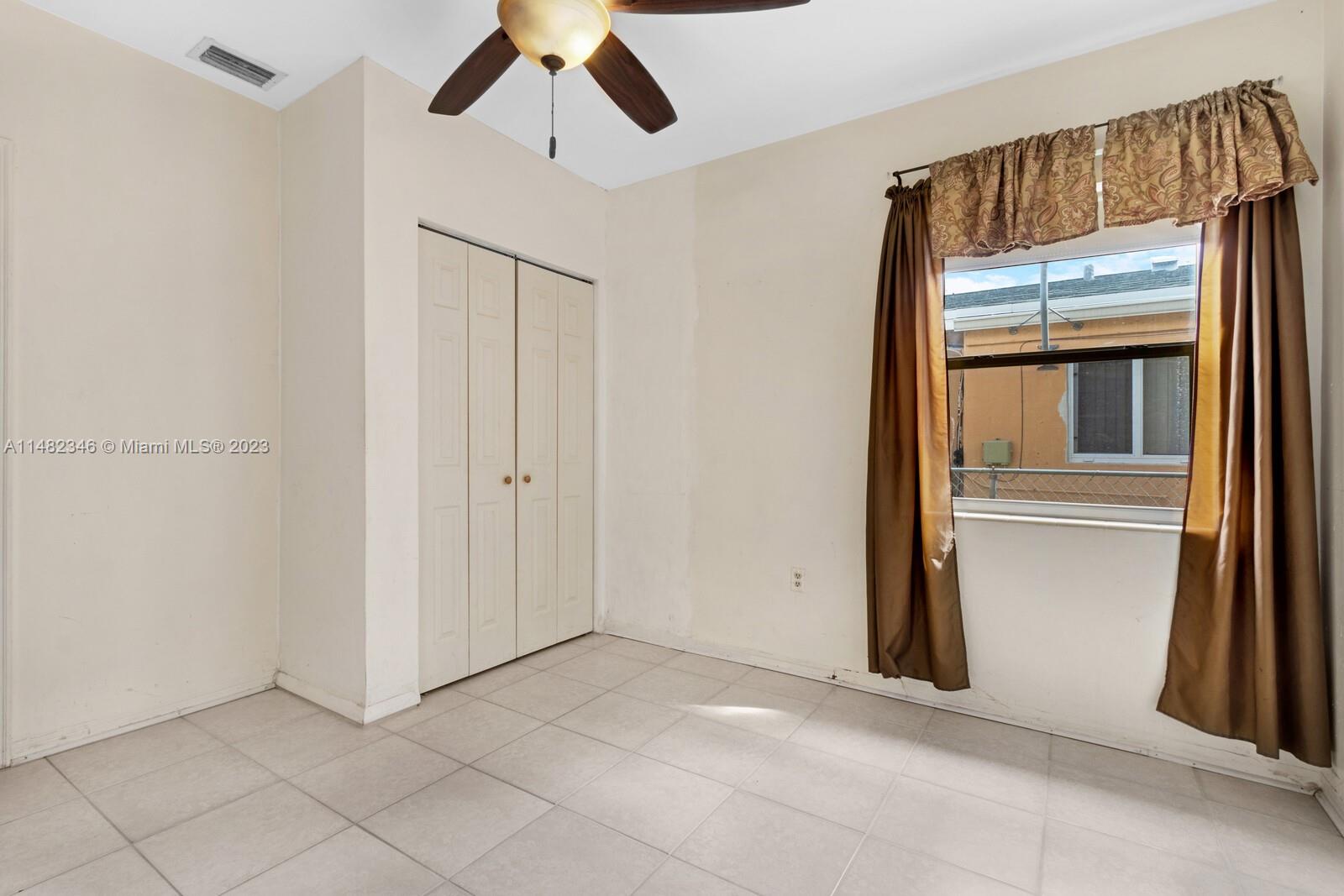 BISCAYNE SHORES CORR PLAT - Residential