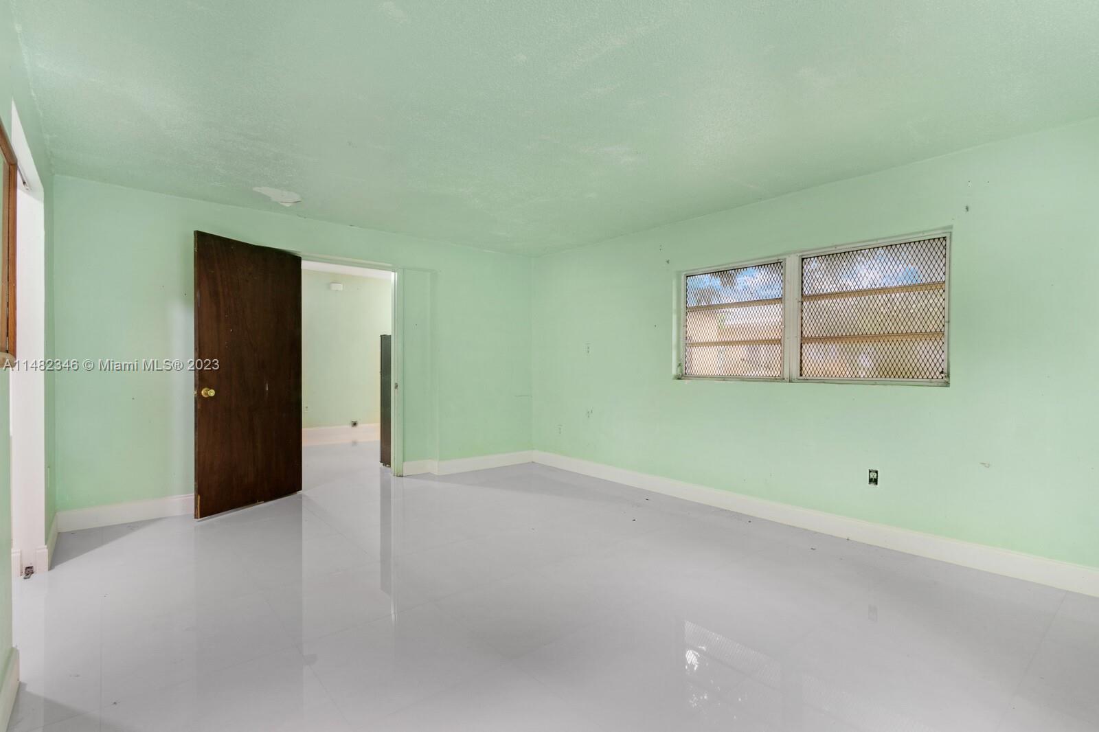 BISCAYNE SHORES CORR PLAT - Residential