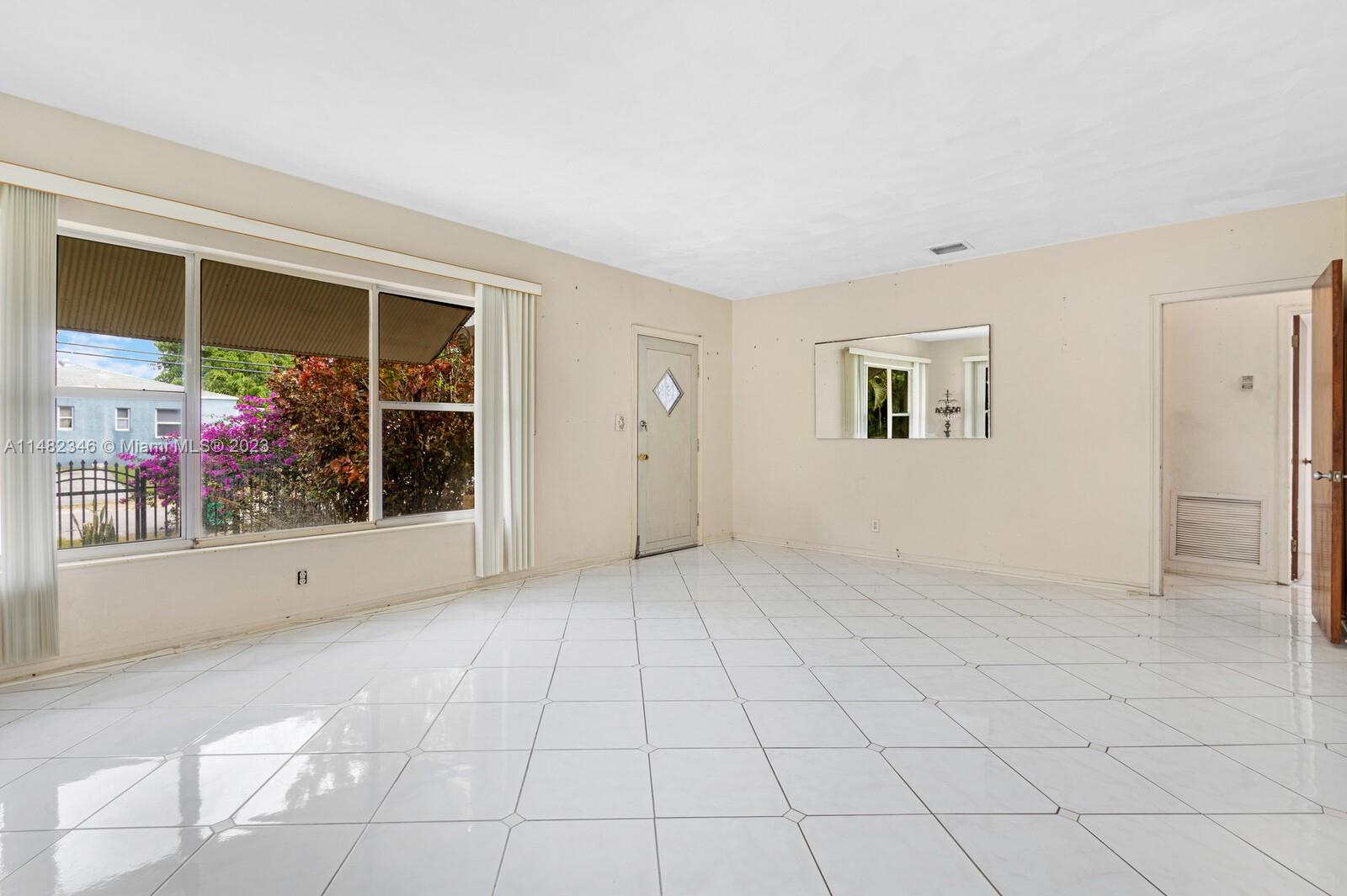 BISCAYNE SHORES CORR PLAT - Residential
