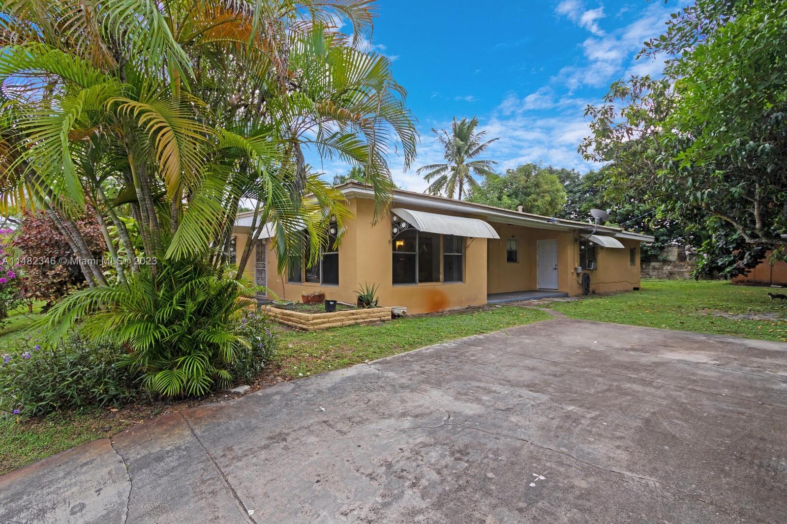 BISCAYNE SHORES CORR PLAT - Residential