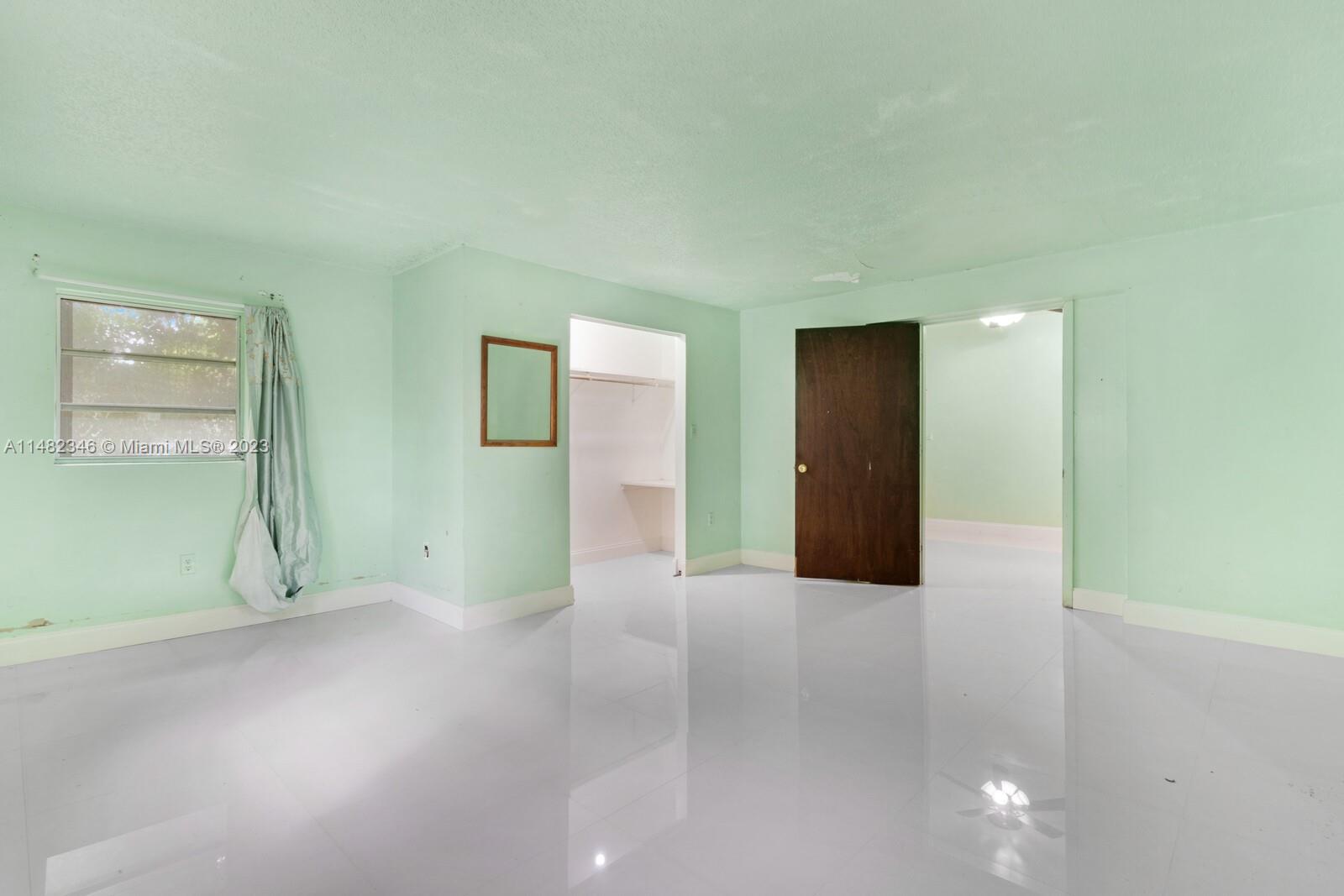 BISCAYNE SHORES CORR PLAT - Residential
