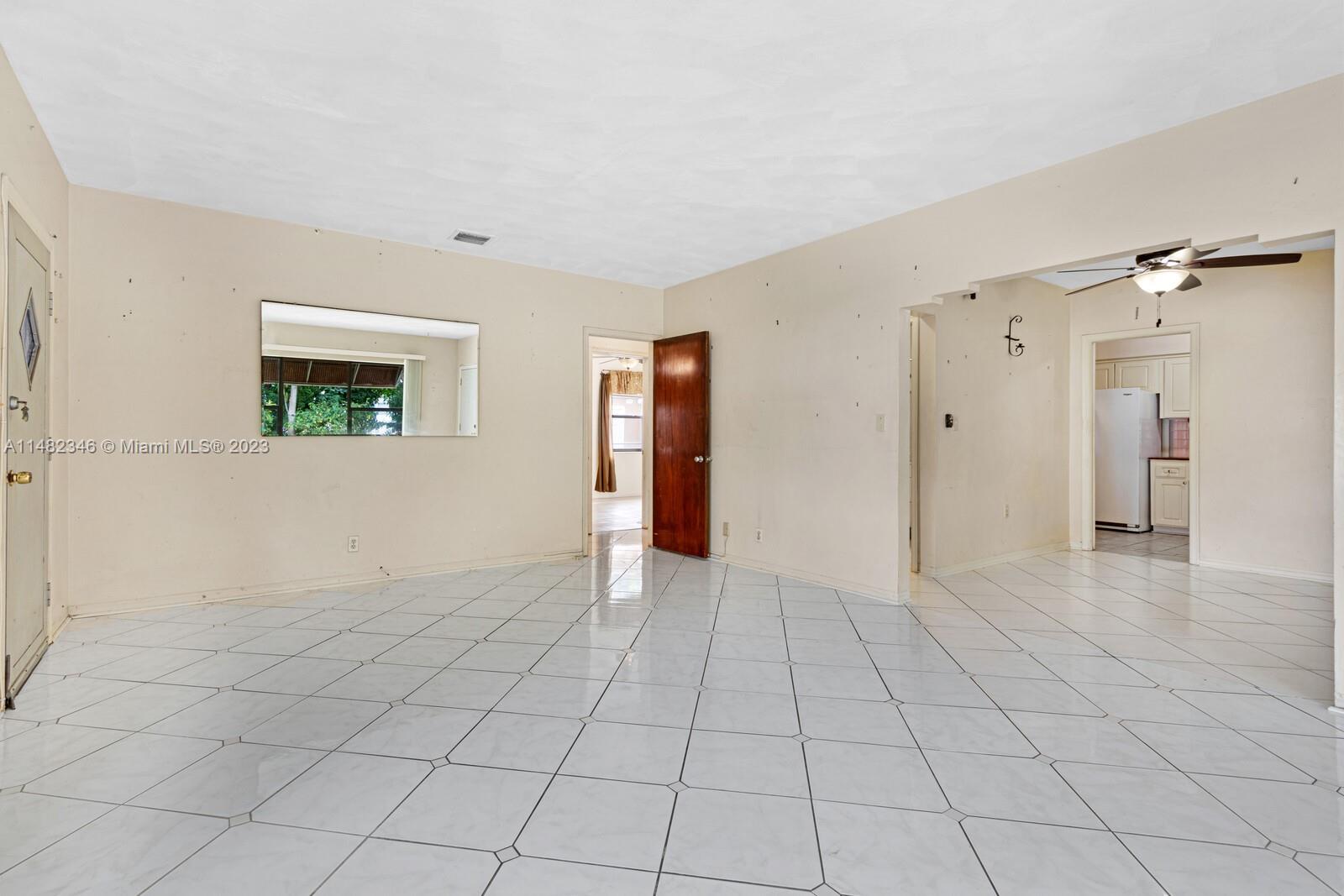 BISCAYNE SHORES CORR PLAT - Residential