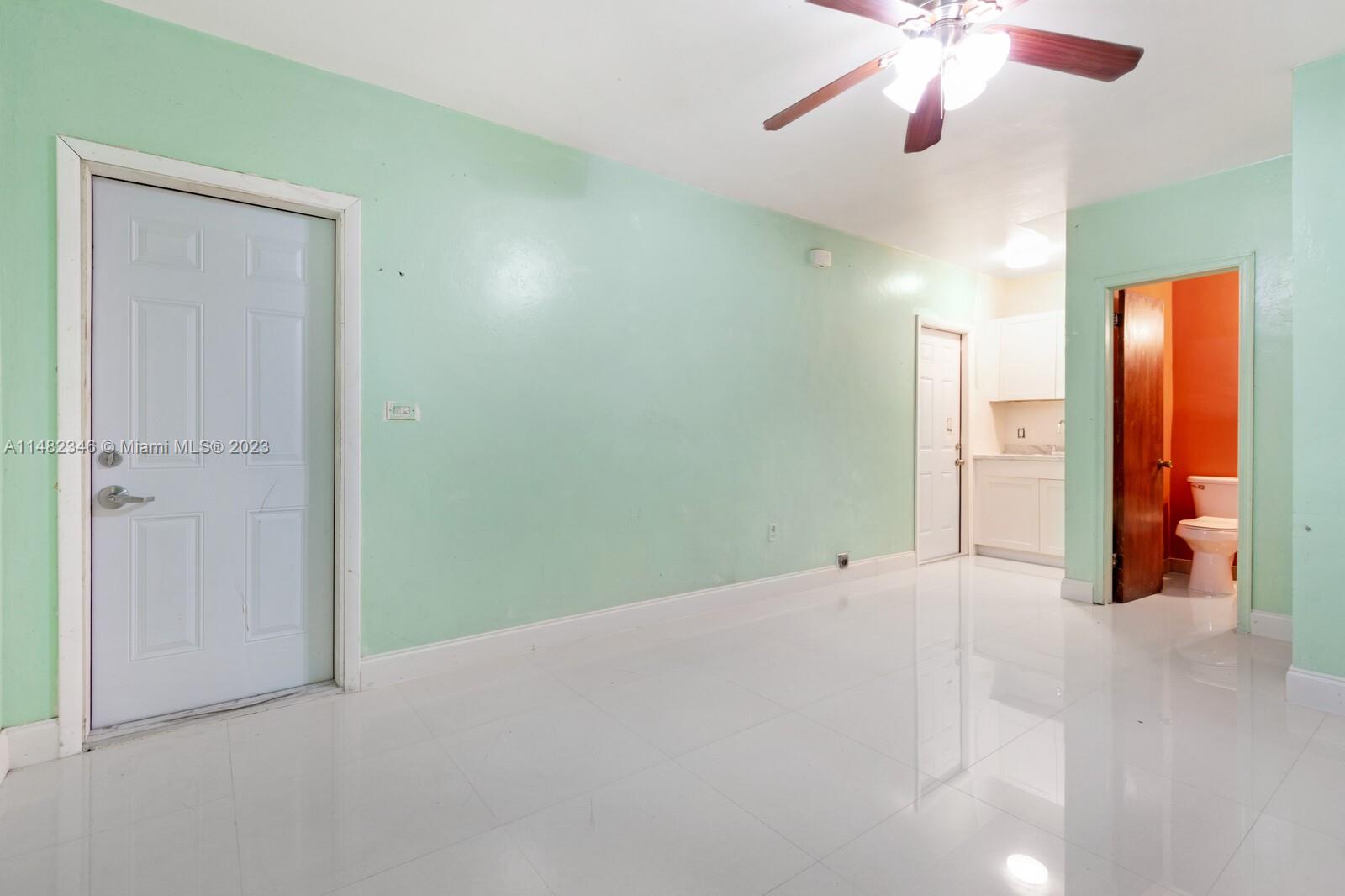 BISCAYNE SHORES CORR PLAT - Residential