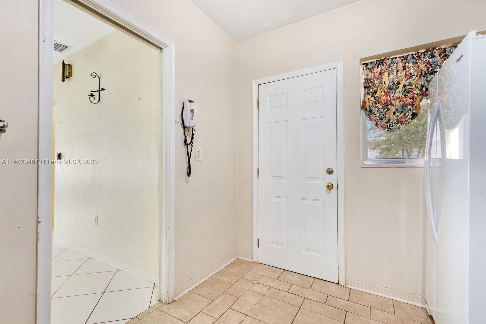BISCAYNE SHORES CORR PLAT - Residential